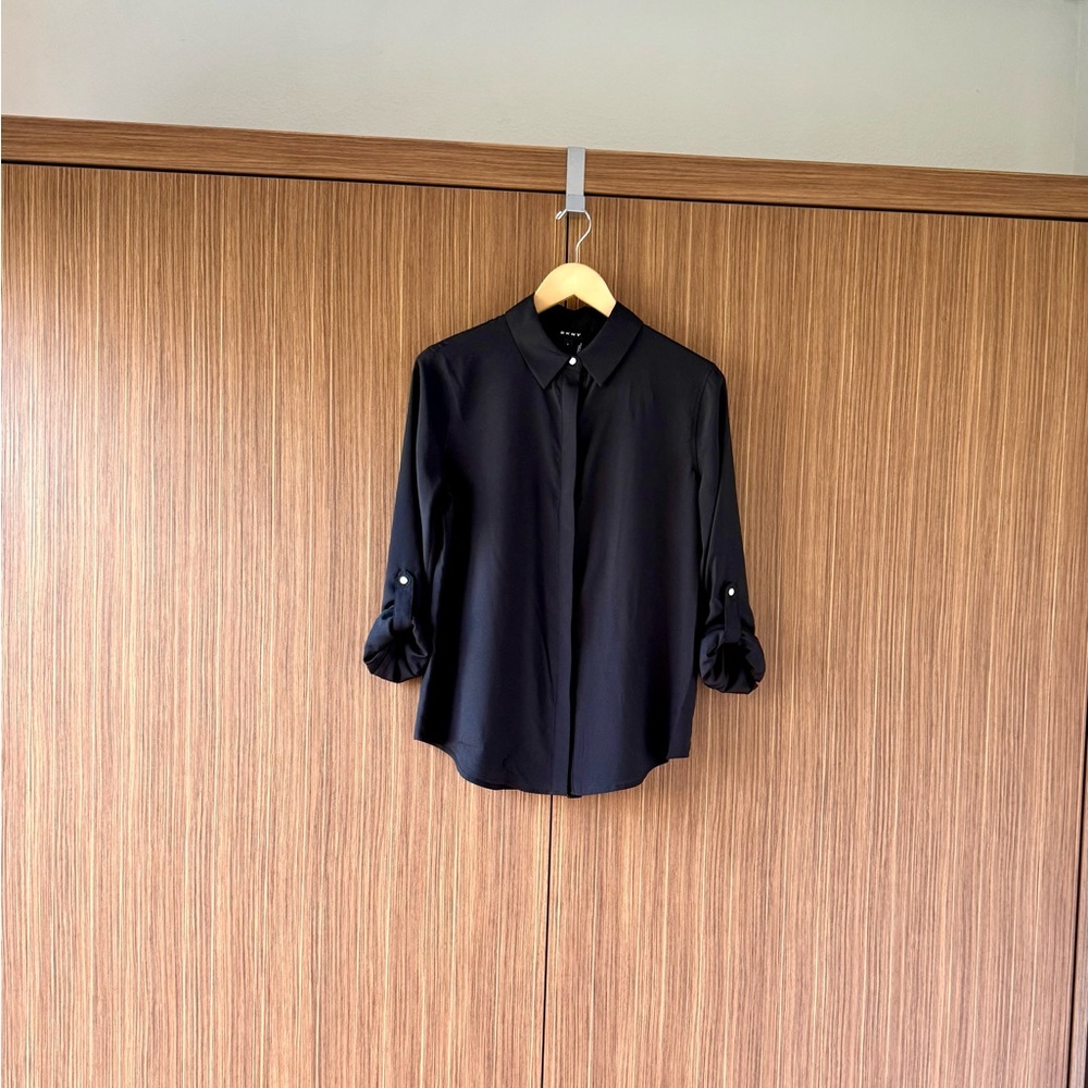 DKNY Classic Black Long Sleeve Roll-Tab Size Small